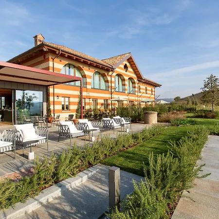 Villaggio Narrante - Cascina Galarej Hotel 4*