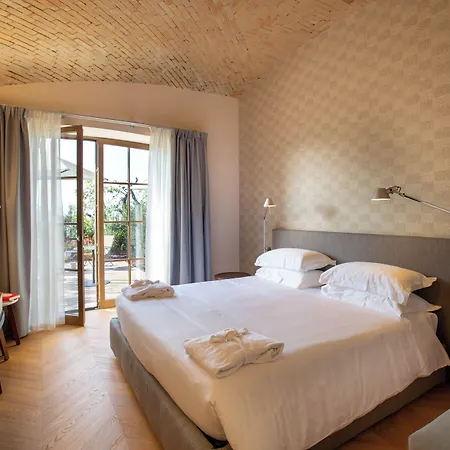 Villaggio Narrante - Cascina Galarej 4* Serralunga d'Alba